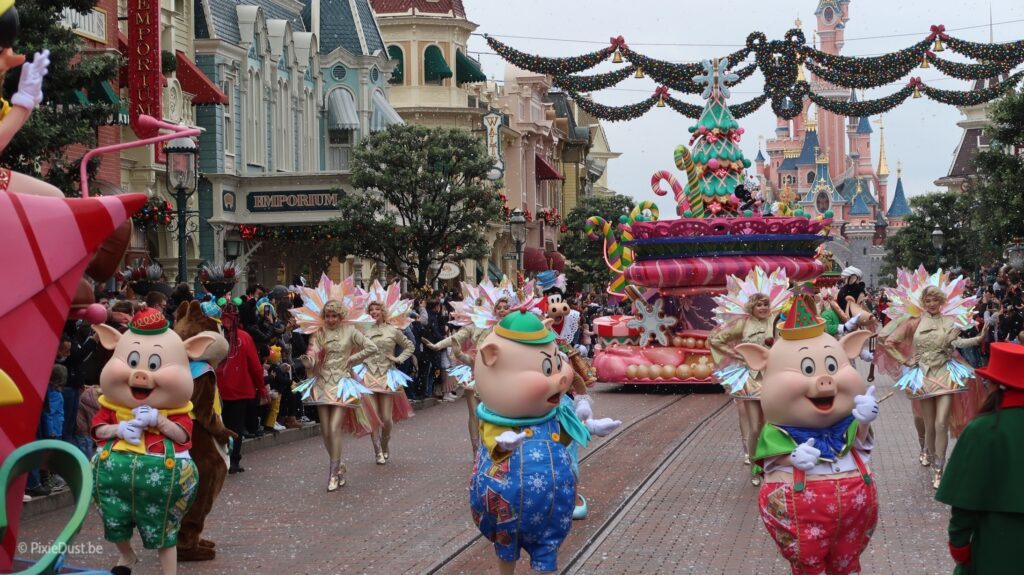 Mickey's Dazzling Christmas Parade