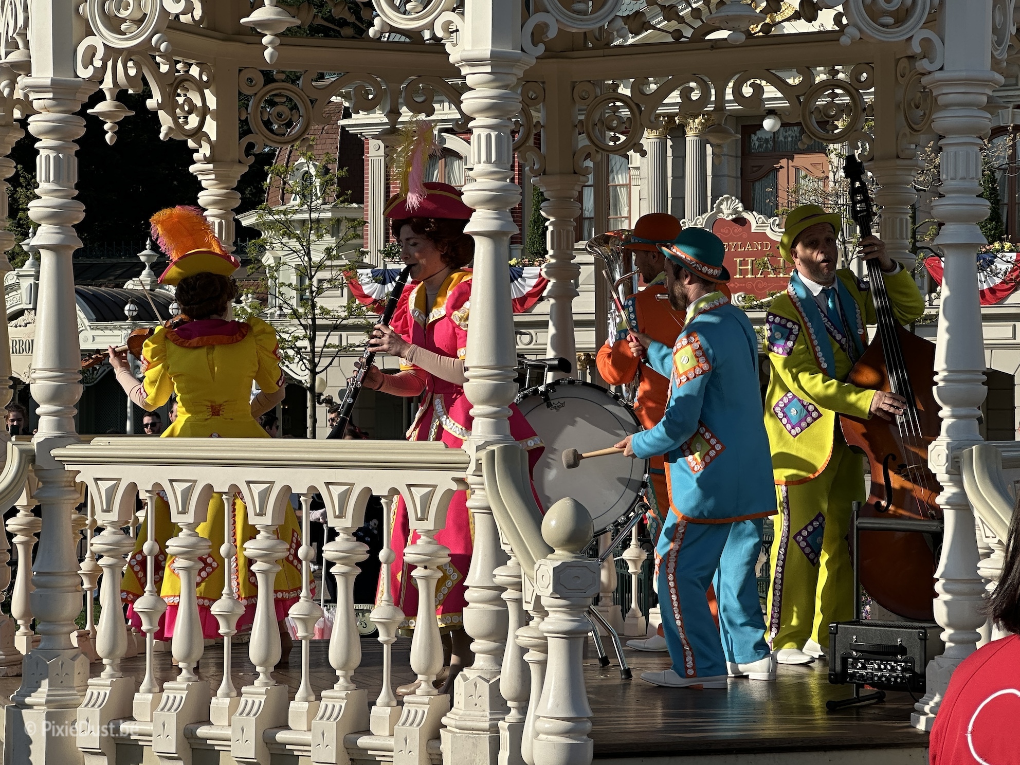 Mary Poppins and the Pearly Band